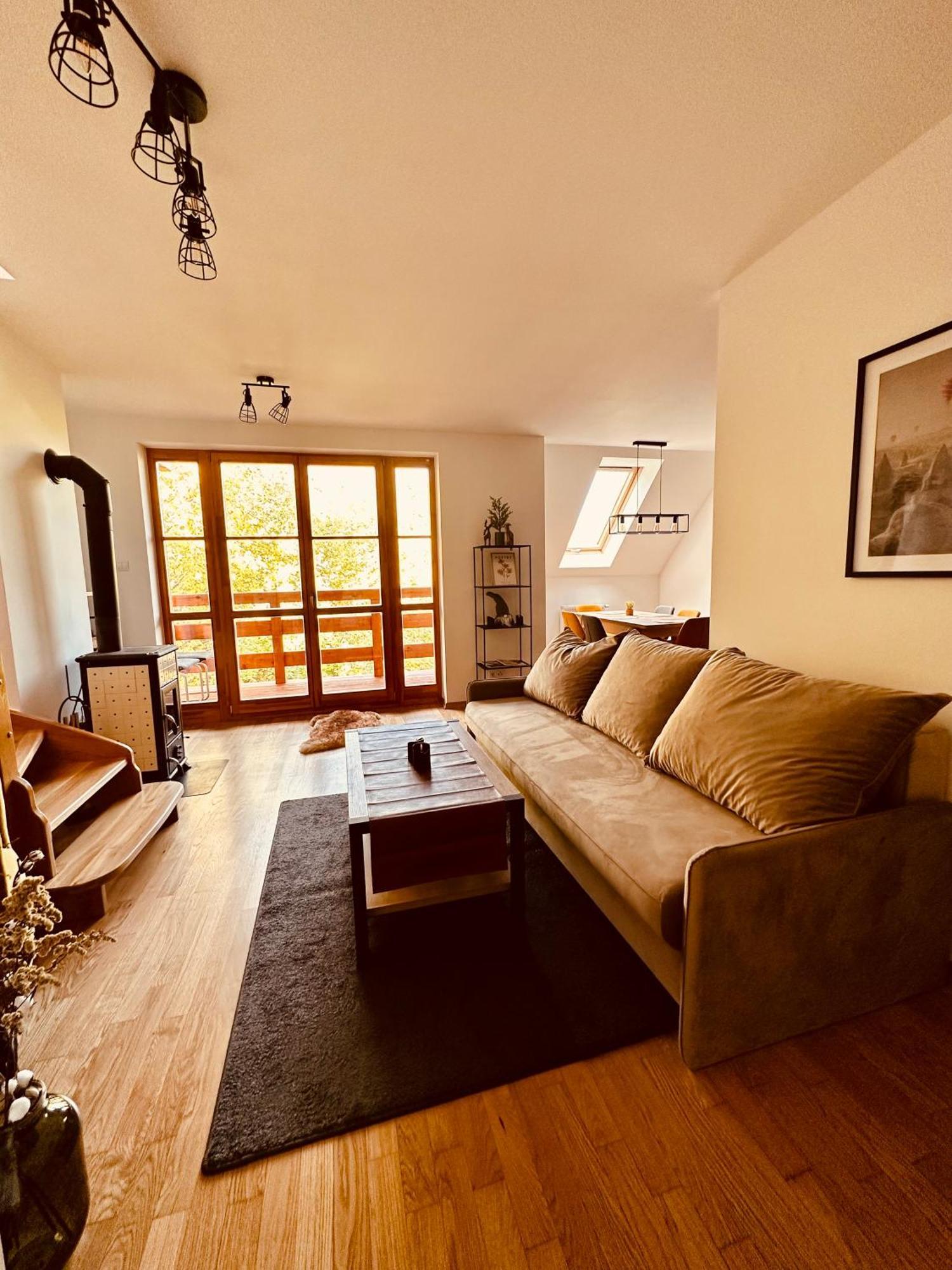 Sniezkowe - Dwupoziomowy Z Garazem Apartment *